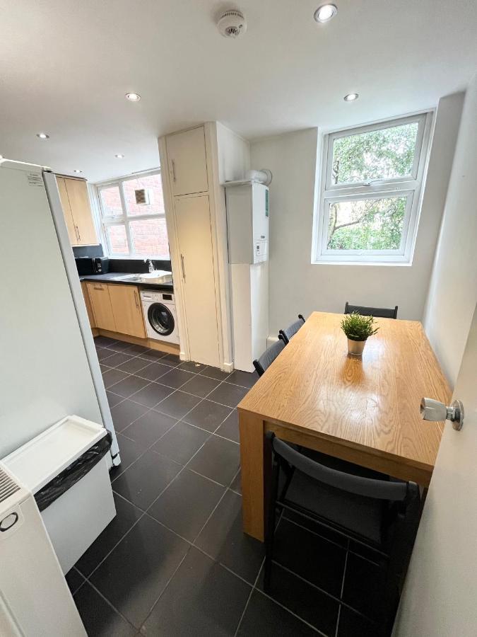 Apartamento Large Apt Close To Central Ldn
